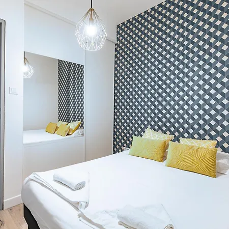 דירה Au Centre De *